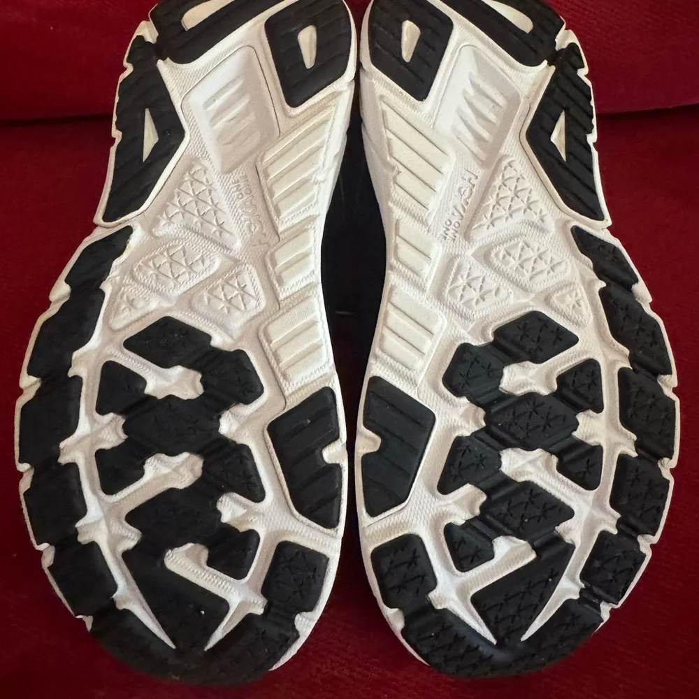 Hoka Arahi 7 - Picture 6 of 9